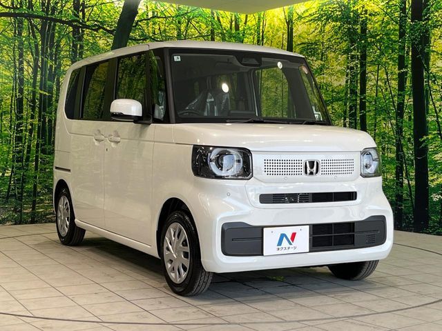 大好評のボディコーティング「弾スプラッシュコート」もご納車までに施工可能。通常のガラスコートと異なる、耐久年数6年の無機質ガラスコーティングが、ボディをキレイな状態に保ってくれます。