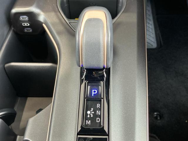 お車に合わせて無料保証以外にも、保証範囲、期間、距離を拡充させた有料保証もご用意しております！中古車の購入が初めてで不安・・・というお客様もご安心ください！