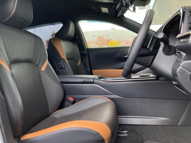 「この車の写真をもっと見たい」「状態が気になる」「この装備はついている？」どんな小さな疑問でもお気軽にお問い合わせください！