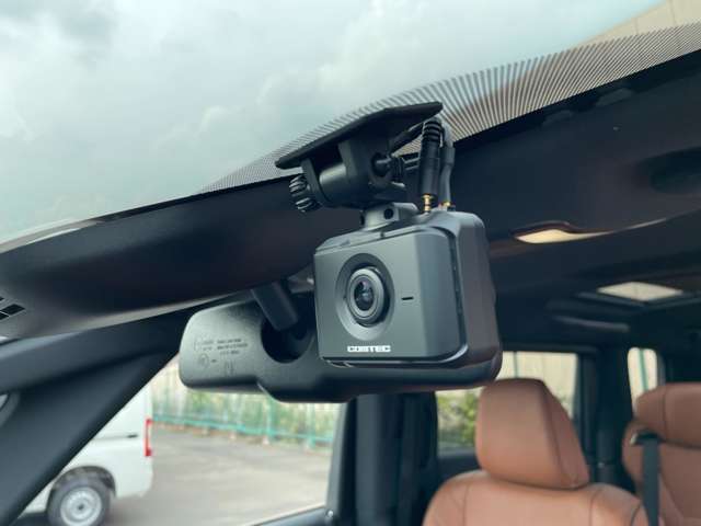 ◆【ドライブレコーダー】映像・音声などの運転中の記録を残します。事故などを起こした起こされた時の証拠になりえますので、もしも時でも安心ですね。