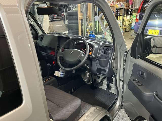 この度は当店のお車をご覧になっていただき、誠にありがとうございます。ぜひじっくりとご検討下さい。気軽にお問合せ・お見積りお待ちしております。