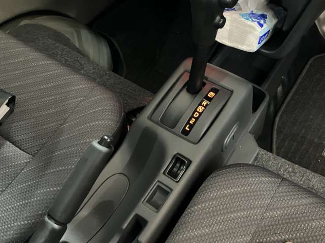 この度は当店のお車をご覧になっていただき、誠にありがとうございます。ぜひじっくりとご検討下さい。気軽にお問合せ・お見積りお待ちしております。