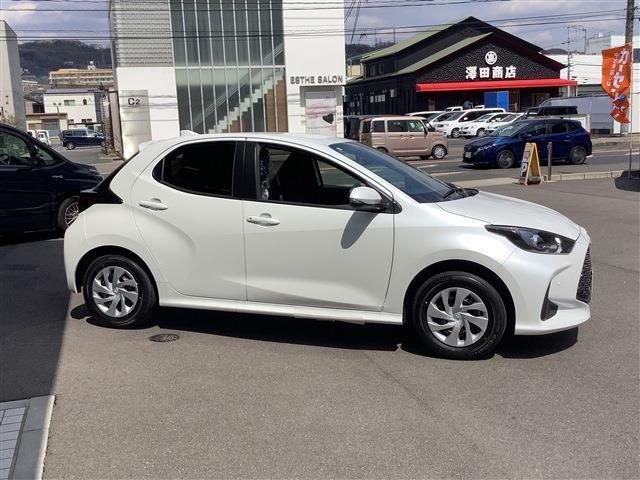 整備工場も併設しておりますので、当店で点検整備、車検受付も可能です。