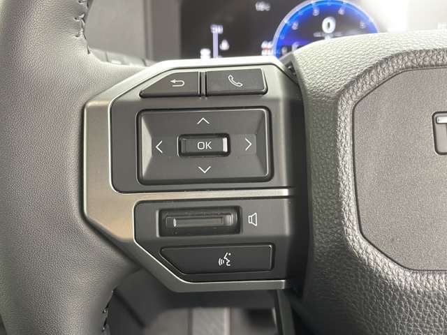 【運転席操作部】快適なドライブを楽しむための機能が装備されています！運転席から触れるので、使いやすいです！除菌プランいれていただくと、さらに清潔で安心していただけます！