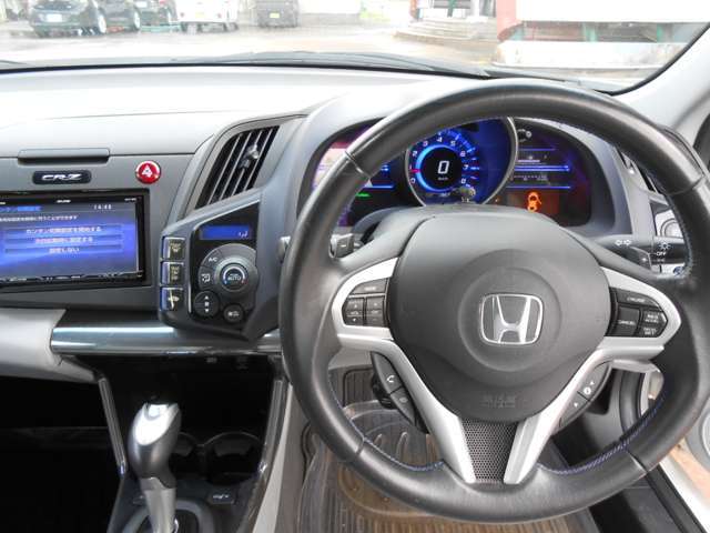 車内からの見通しも良好♪ゆったり乗れてドライブも快適です♪