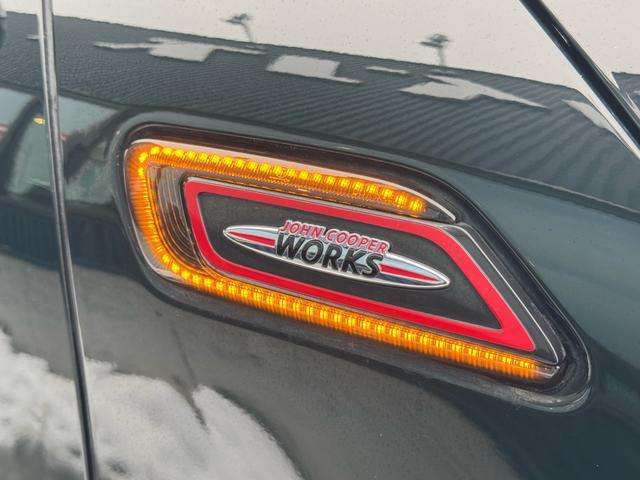 第三者機関のプロの鑑定士による車輛評価付き車輛ですのでお客様の車選びをサポートします。