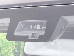 【スズキ　セーフティサポート】走行中に前方の車両等を認識し、衝突しそうな時は警報とブレーキで衝突回避と被害軽減をアシスト。より安全にドライブをお楽しみいただけます。
