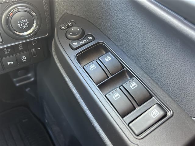 店頭在庫以外にも全国約2.5万台※の在庫から、ぴったりな1台をご提案します！※2020年7月現在の在庫台数です。売約済の可能性があります。