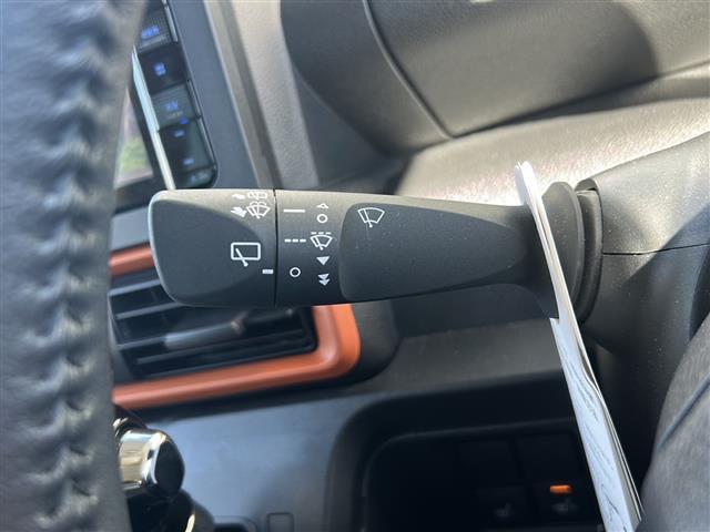 【運転席操作部】快適なドライブを楽しむための機能が装備されています！運転席から触れるので、使いやすいです！除菌プランいれていただくと、さらに清潔で安心していただけます！