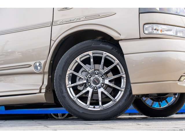 GMC サバナ 観音開きドア キャプテンシート 2013年 5.5万キロ
