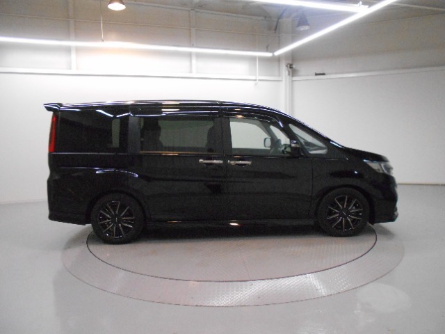 ※禁煙車の判断はタバコの臭いの有無や焦げ跡などの判断になります。加熱式タバコなどは判断が難しいためご来店時にご確認ください。