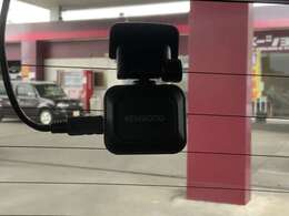 当店ではほぼすべてのお車を全国各地のオートオークションから仕入れております。その際、メーター改ざん等の検査も行われ、合格した車のみ入庫していますので安心です☆