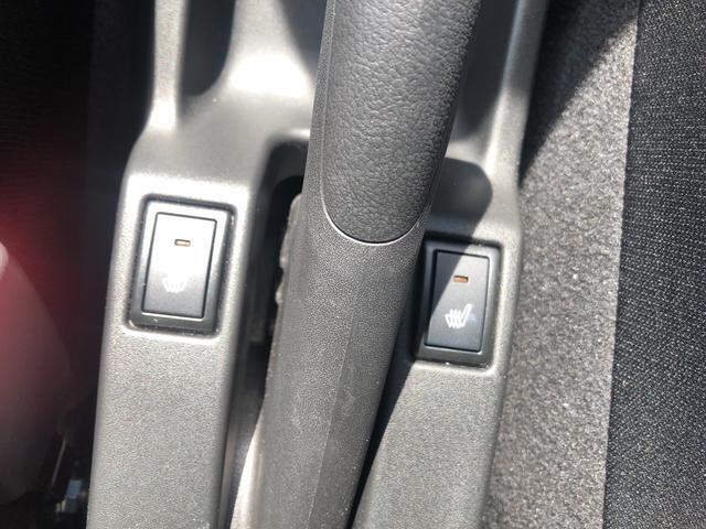 寒い時期にうれしい運転席・助手席シートヒーター☆
