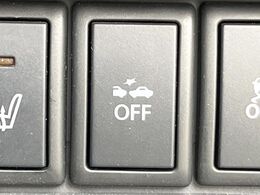 【スズキ　セーフティサポート】走行中に前方の車両等を認識し、衝突しそうな時は警報とブレーキで衝突回避と被害軽減をアシスト。より安全にドライブをお楽しみいただけます。