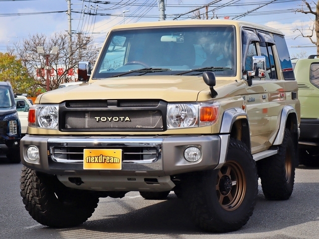 トヨタ ランドクルーザー70 4.0 4WD 2015年 4.6万キロ (神奈川県