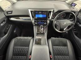 【インパネ全体】全方位で視界が広く、高い目線で運転もしやすいです！