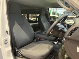 気になる車はすぐにお問い合わせください！画面右側の0066から始まる無料ダイヤルからお問い合わせ下さい！専門スタッフがお車のご質問にお答えいたします！