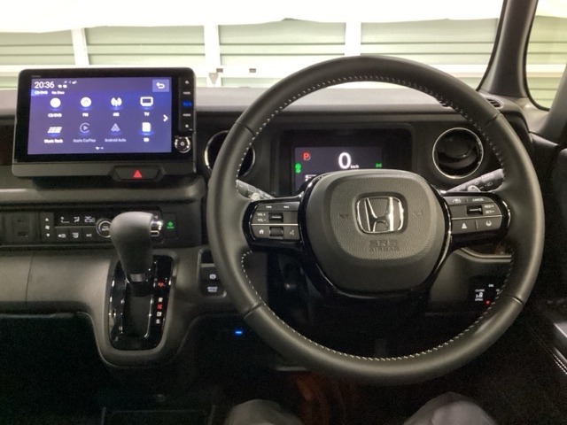 ホンダ純正メモリーナビ搭載ですので、遠距離へのお出かけもお任せ下さい。