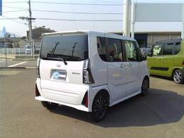 当社は、本店と東温店の2箇所の展示場がございます。本店で撮影した画像の車両でも東温店に展示している車両もございますので、恐れ入りますがご来店いただける際は展示店舗をご確認いただく事をお薦め致します。