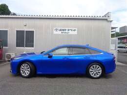 ロングラン保証1年付きです。保証距離は走行距離無制限となっております（プラスでの延長保証もございますがその場合は有料となっております。詳しくはスタッフまでお尋ねください。）