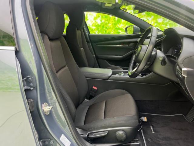「この車の写真をもっと見たい」「状態が気になる」「この装備はついている？」どんな小さな疑問でもお気軽にお問い合わせください！