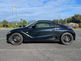 外装は、小傷、飛び石跡、えくぼ、小さなタッチペン跡等はありますが、全体的にとてもキレイな状態です！