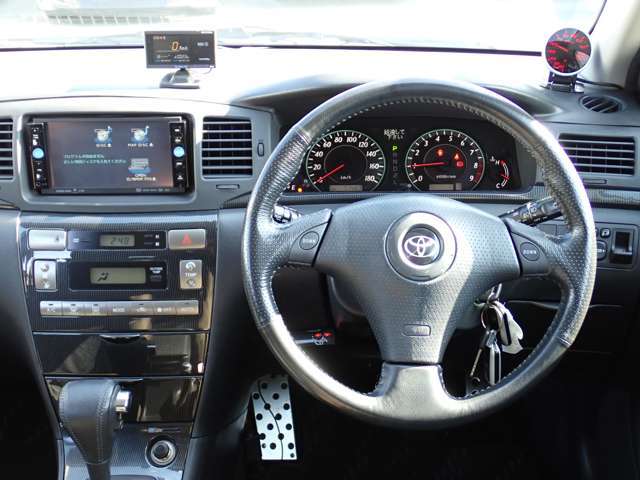 走行距離管理システムにてメーター交換車・メーター改ざん車をチェック。不正のない良質車ばかり展示しています。