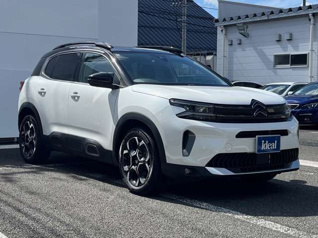 専門のサービススタッフに専用テスター。ご納車前の点検整備から、アフターサービスまで、お任せ下さい。
