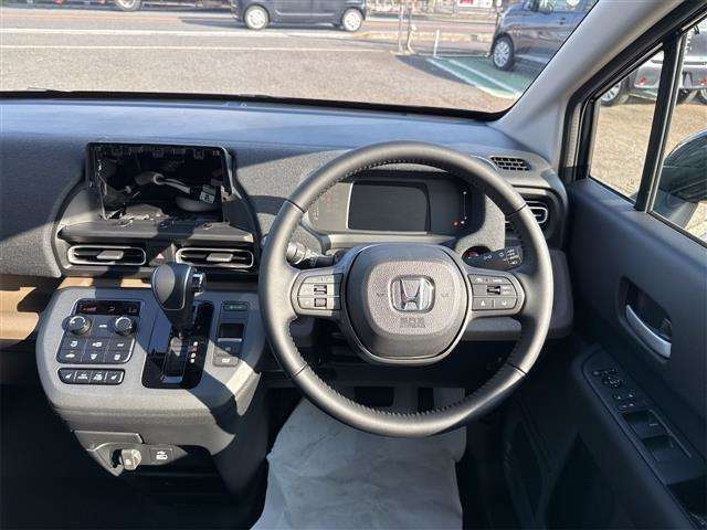 ■□■□■ リバティは軽自動車からミニバンSUVまで全車種を取り扱う、まさに自動車の大型ショッピングセンターです！！ ■□■□■