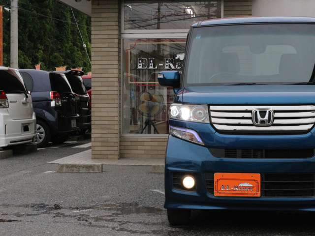 夜道も安心の純正HIDを装備！フォグももちろん標準装備ですので安心してお乗りいただけます！