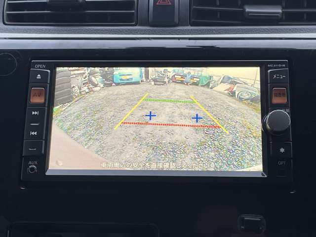 バックカメラ付です。