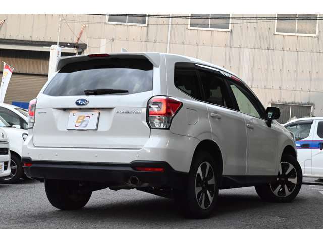 【各機関徹底点検】消耗品から各機関の細部に渡り、提携工場にてプロのメカニックが丁寧に点検致します。ご納車後のトラブルも過去1年ゼロを達成♪今後も変わらず安心安全なおクルマを販売致します！