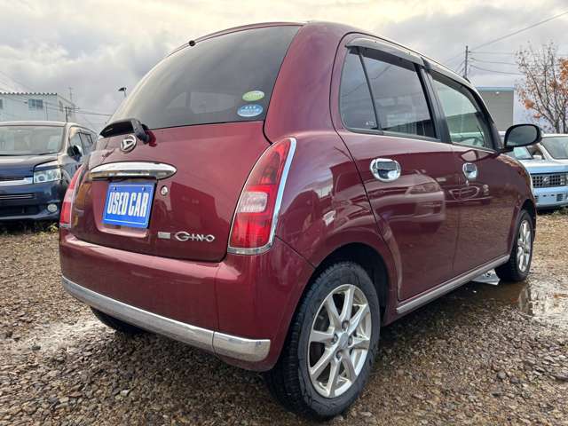 当社では、全車点検整備・車内清掃をしっかりと行ってから納車いたします！全車1ケ月1000キロまで無料で自社保証しております！お客様には安心してお車にお乗り頂けるかと思います！