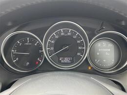 展示場には厳選した4WD車をご用意心行くまで比較していただけます。落ち着きのある空間で、ゆったりとお過ごしいただけます。キッズスペースもございますので、小さなお子様連れのお客様も安心してご来場下さい。