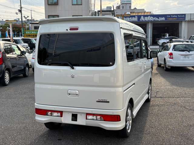 当店は国道1号線沿いの交差点に位置しておりますので、お車でのご来店はもちろん、電車でもアクセスが便利です。「月輪2丁目」交差点すぐ！
