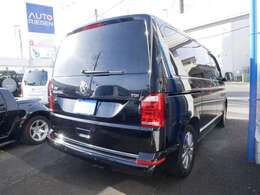 2列目、3列目シート前後スライド、2列目スイベルシート、リアエアコン