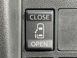 【パワースライドドア】スマートキーや運転席のスイッチでスライドドアの開閉が可能♪電動だから力を入れてドアを開ける必要が無く、小さいお子様でも、重い荷物を持っている時もラクに開け閉めできます♪