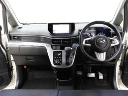 【インパネ】Hondaらしいインテリアデザイン！明るくシンプルでスッキリとした雰囲気！