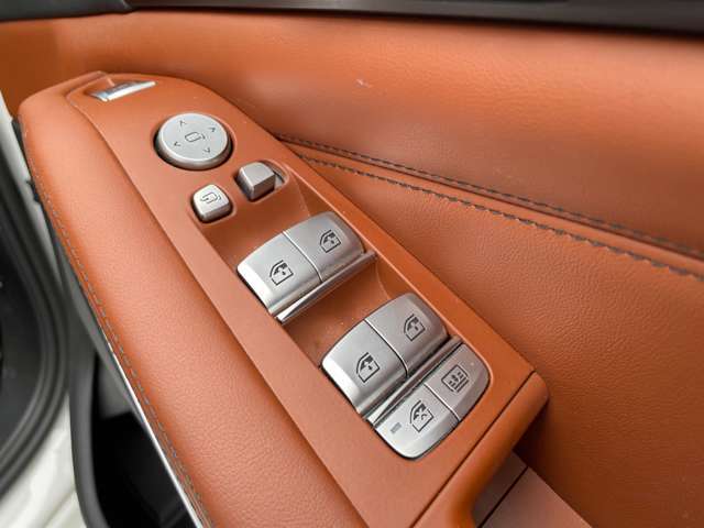 全ての　BMW　に全国のBMW正規ディーラーでご利用いただける保証をお付けしてご納車させていただいております（一部特殊車両を除く）。