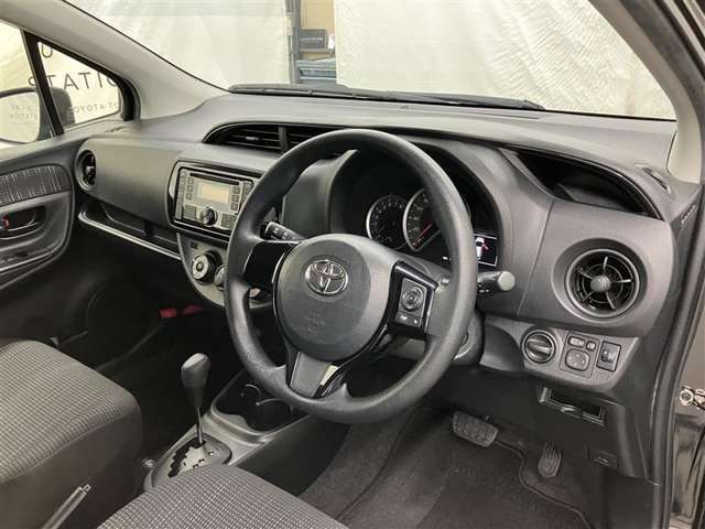 運転席回り