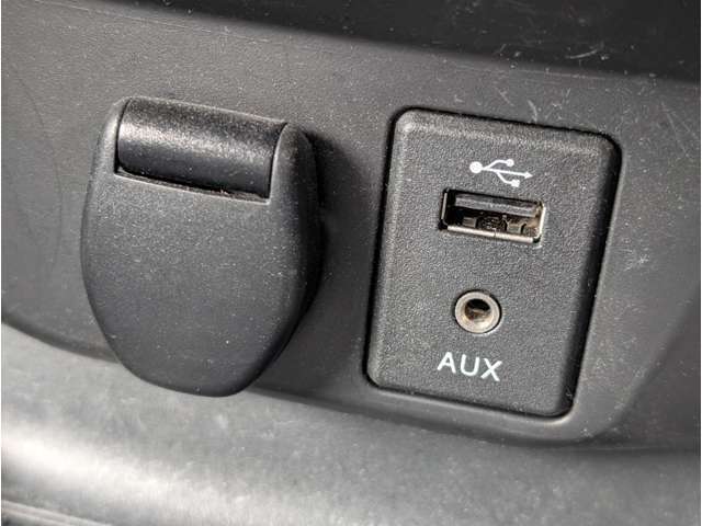 ☆車両の状態、見積もり金額など気になる点ご質問等ございましたらお気軽にメール、ご連絡下さい。細かくご説明致します☆気になるお車が有れば乗り比べしてみて下さい！当店は全車試乗可能となっております♪