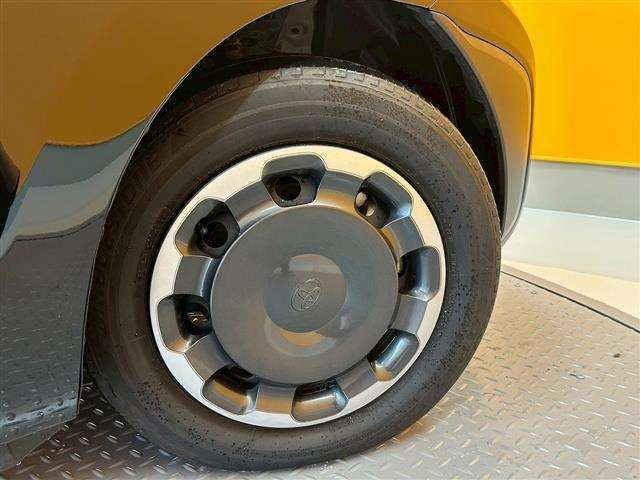 ■□■□■ アフターサービスもお任せ下さい！！ 自社整備工場を完備しております！！ 国土交通省指定整備工場なので車検も最短45分で終わります♪  ■□■□■