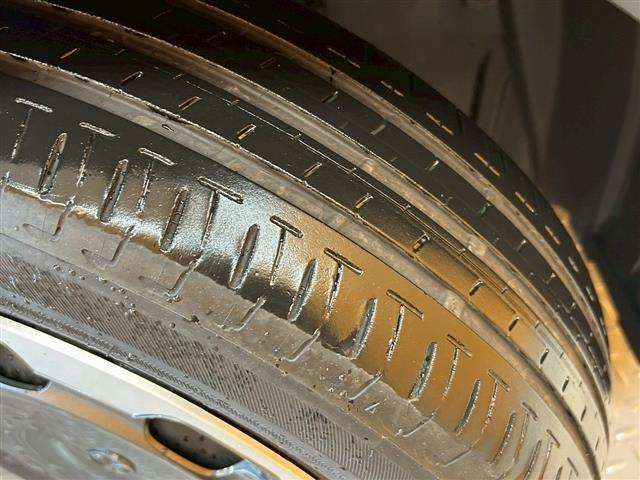 ■□■□■ 万が一のキズヘコミも迅速に対応いたします！！ 自社鈑金工場を持っているので、自社で修理いたします！！ 仲介料がかからないので安いんです！！  ■□■□■