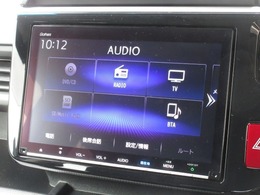 ナビゲーションはギャザズ9インチメモリーナビ(VXM-207VFNi)が装着されております。AM、FM、CD、DVD再生、音楽録音再生、フルセグTV、Bluetoothがご使用いただけます。