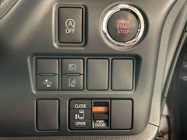 お車の機能や安全装備に関して気になる方は、ぜひ一度ご来店ください！その場でスタッフがご説明可能です！