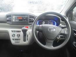 インパネ全体です！内装のボタンの位置などをご確認ください♪