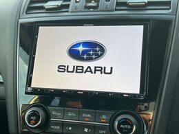 【純正ナビ】人気の純正ナビを装備しております。ナビの使いやすさはもちろん、オーディオ機能も充実！キャンプや旅行はもちろん、通勤や買い物など普段のドライブも楽しくなるはず♪