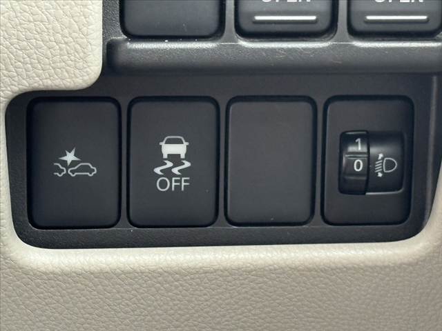 仕入先はオークションだけでなく、お得な下取り車や買取直販車もどんどん入荷中でございます★