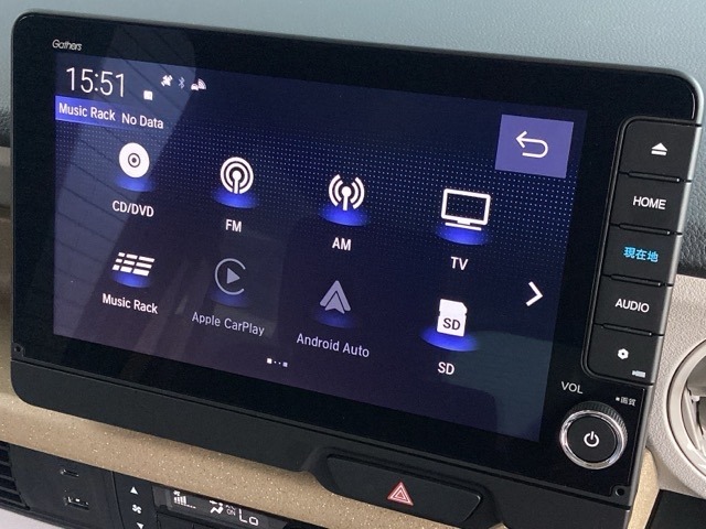 純正9インチナビです。フルセグTV・DVD再生可能！Bluetoothでお好きな音楽お聞きいただけます。所定の時期に3回の無料地図更新つき！！