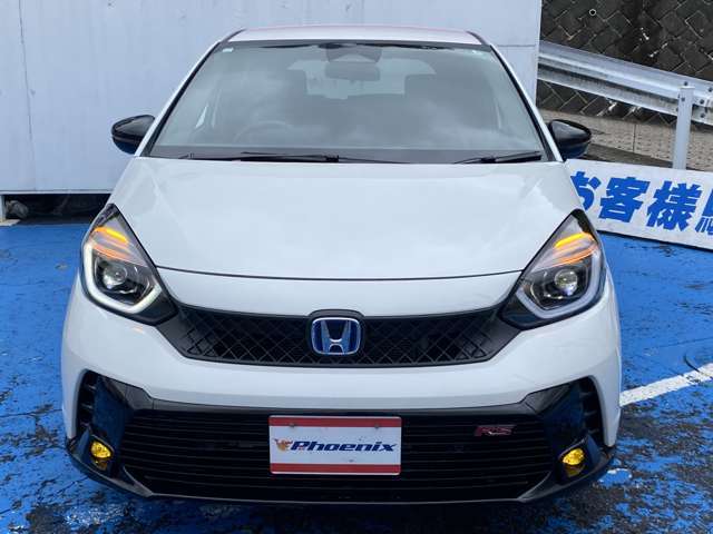 ホンダセンシング☆ACC☆ディスプレイオーディオ☆USB・BT接続☆Bカメラ☆ETC☆LEDオートライト☆LEDイエローフォグ☆ハーフレザーシート☆SOSコール☆USB充電☆オートブレーキホールド☆